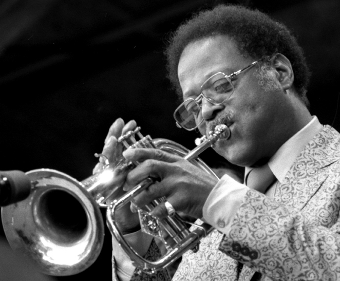 Clark Terry no festival de jazz de Monterey de 1981 (Foto: Brianmcmillen/CC BY-SA 3.0/Wikimedia Commons)